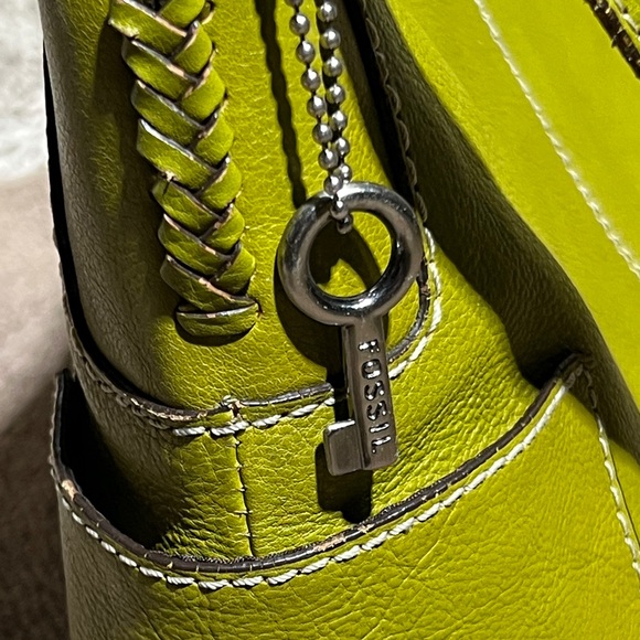 Fossil Green Leather Shoulder Bag - Picture 3 of 13